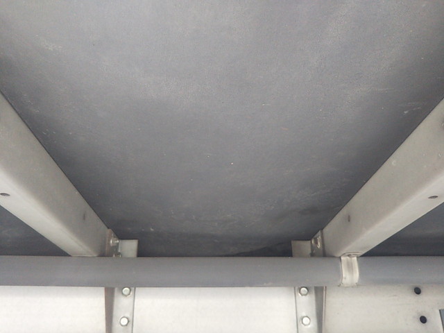 三菱ふそうキャンターアルミバン小型（2t・3t）[写真17]