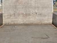 三菱ふそうキャンター平ボディ小型（2t・3t）[写真12]