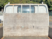 三菱ふそうキャンター平ボディ小型（2t・3t）[写真14]