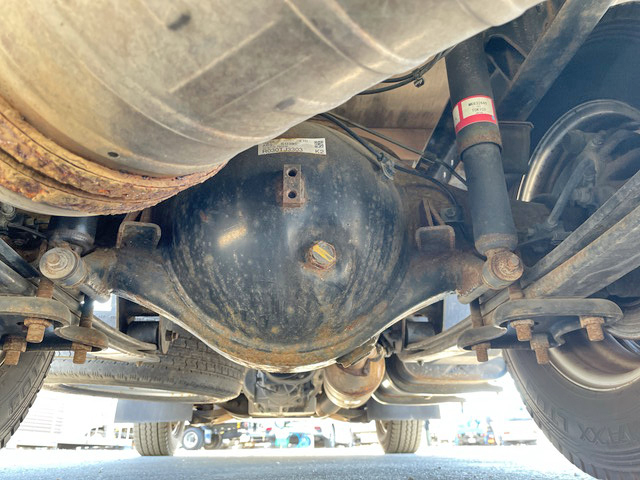 三菱ふそうキャンター平ボディ小型（2t・3t）[写真25]