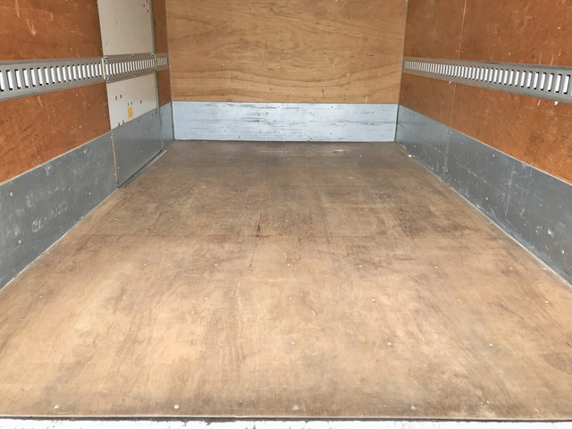 日野デュトロアルミバン小型（2t・3t）[写真16]