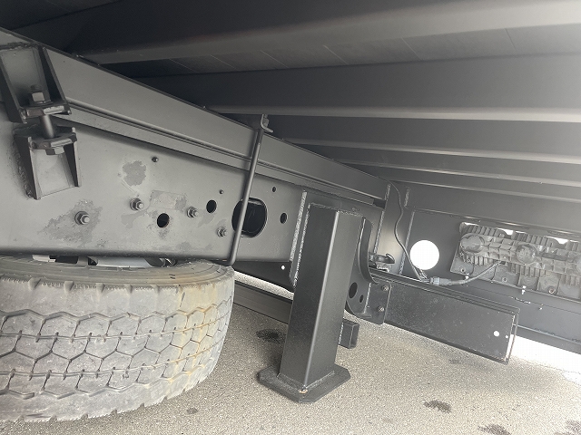 三菱ふそうファイターセルフクレーン4段増トン（6t・8t）[写真15]