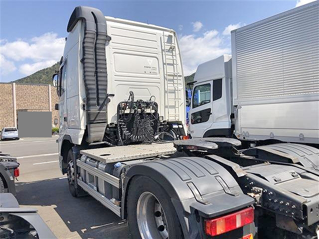 Qkg H2tda1 中古トレーラーヘッド トラクターヘッド 大型 10t ボルボfh 兵庫 高知 愛媛納車対応 中古トラックのトラック王国