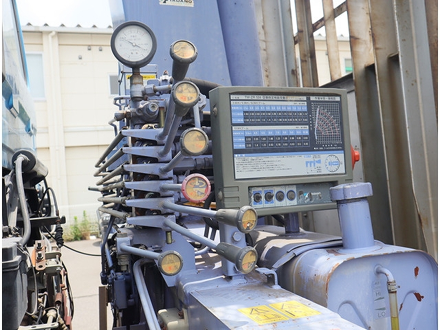 UDトラックスビッグサムクレーン4段大型（10t）[写真19]