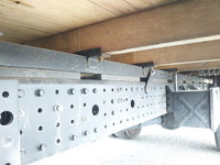 三菱ふそうキャンター平ボディ小型（2t・3t）[写真16]