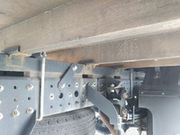 三菱ふそうキャンター平ボディ小型（2t・3t）[写真18]