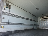 日野レンジャー冷凍車（冷蔵車）中型（4t）[写真11]