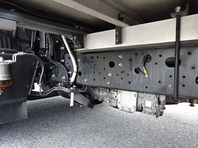 日野レンジャー冷凍車（冷蔵車）中型（4t）[写真13]