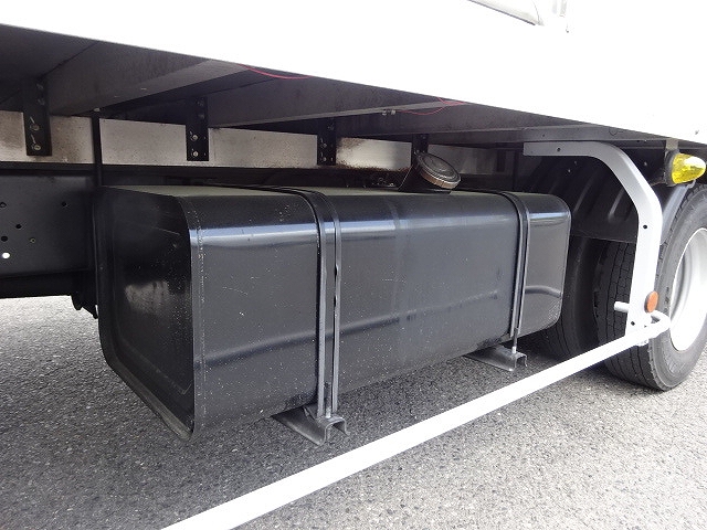 日野レンジャー冷凍車（冷蔵車）中型（4t）[写真16]