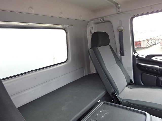 日野レンジャー冷凍車（冷蔵車）中型（4t）[写真23]