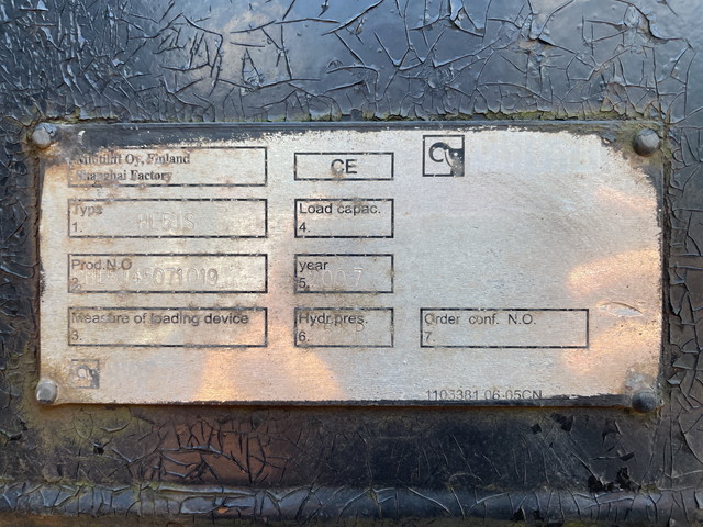 いすゞフォワードコンテナ専用車中型（4t）[写真14]