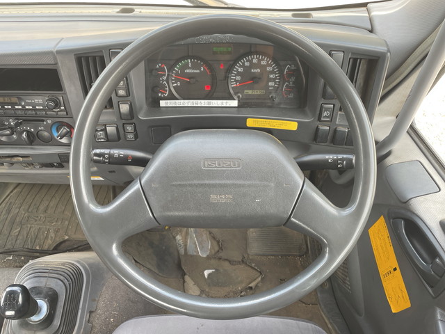 いすゞフォワードコンテナ専用車中型（4t）[写真30]