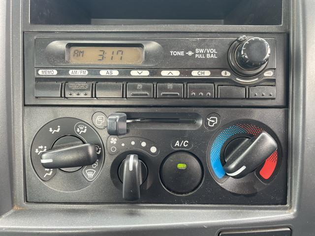 いすゞフォワードコンテナ専用車中型（4t）[写真32]