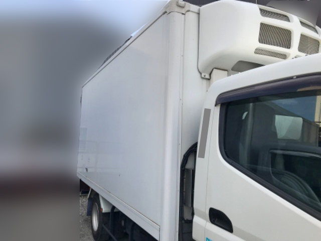 三菱ふそうキャンター冷凍車（冷蔵車）小型（2t・3t）[写真03]