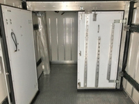 三菱ふそうキャンター冷凍車（冷蔵車）小型（2t・3t）[写真04]