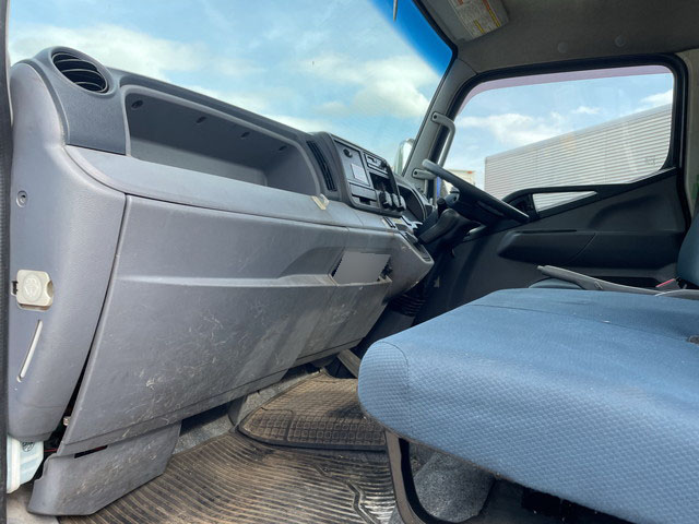 三菱ふそうキャンターアルミブロック小型（2t・3t）[写真31]