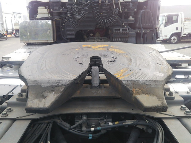 日野プロフィアトレーラーヘッド（トラクターヘッド）大型（10t）[写真10]