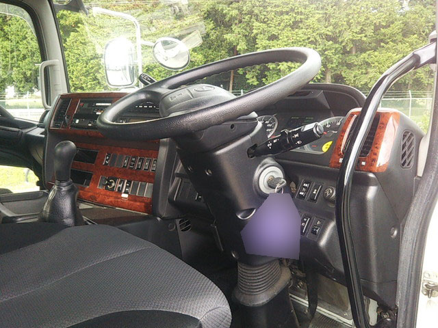 日野プロフィアトレーラーヘッド（トラクターヘッド）大型（10t）[写真28]