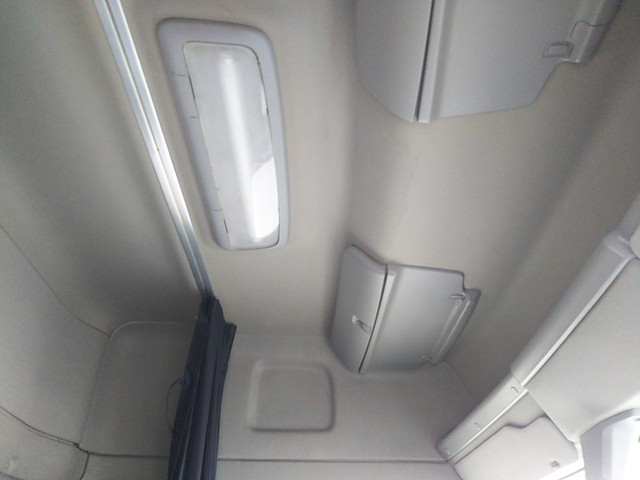 日野プロフィアトレーラーヘッド（トラクターヘッド）大型（10t）[写真29]