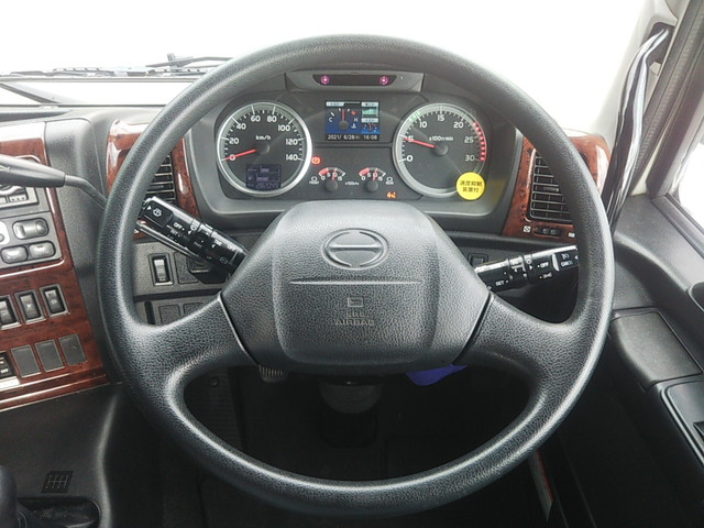 日野プロフィアトレーラーヘッド（トラクターヘッド）大型（10t）[写真31]