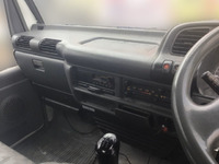 いすゞエルフ平ボディ小型（2t・3t）[写真16]