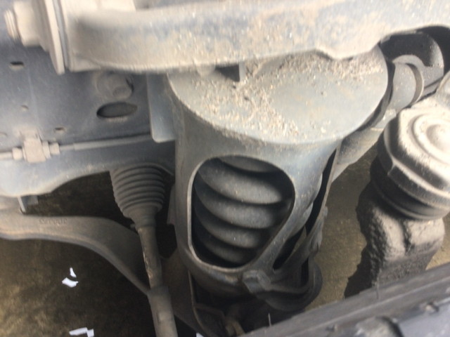 いすゞエルフ平ボディ小型（2t・3t）[写真07]