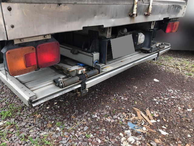 日野レンジャー冷凍車（冷蔵車）中型（4t）[写真12]