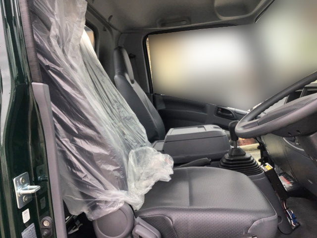 UDトラックスコンドルダンプ中型（4t）[写真10]