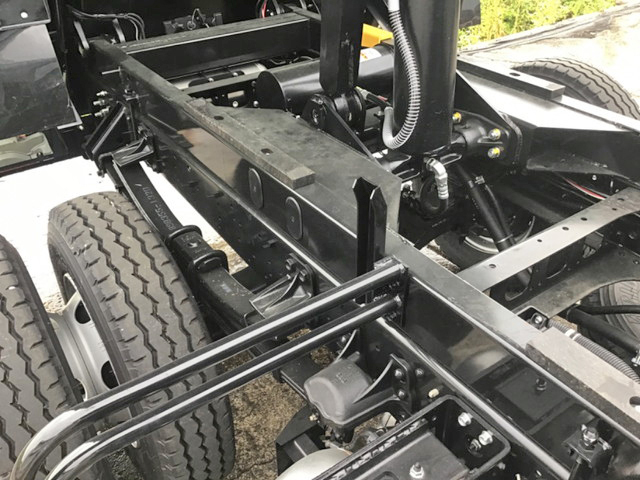 UDトラックスコンドルダンプ中型（4t）[写真07]