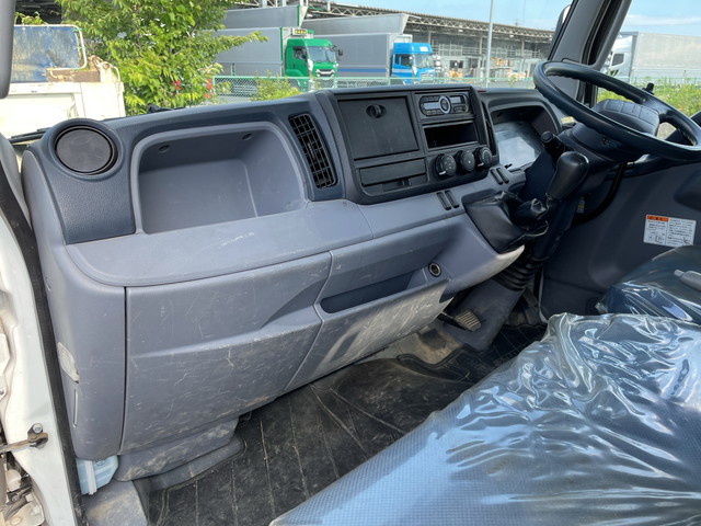 三菱ふそうキャンターダンプ小型（2t・3t）[写真30]