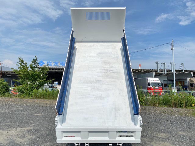 三菱ふそうキャンターダンプ小型（2t・3t）[写真09]