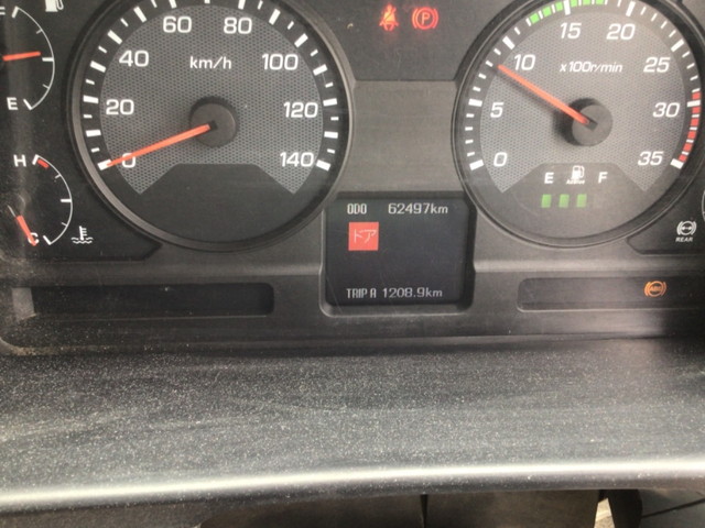 三菱ふそうファイターアームロール中型（4t）[写真21]