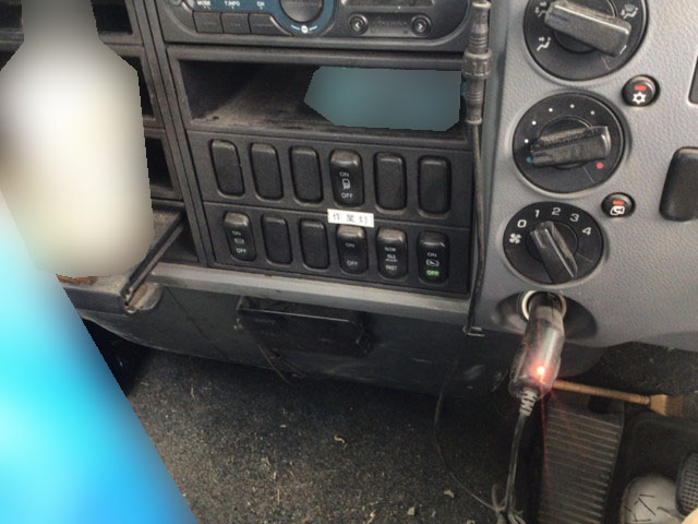 三菱ふそうファイターアームロール中型（4t）[写真22]