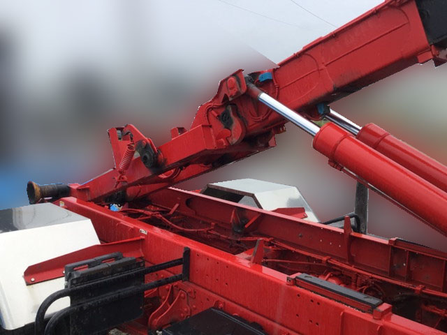 三菱ふそうファイターアームロール中型（4t）[写真03]