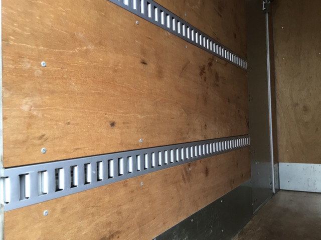 日野デュトロアルミバン小型（2t・3t）[写真07]