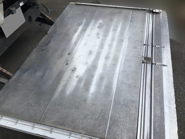 いすゞエルフアルミバン小型（2t・3t）[写真10]