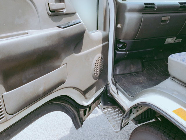 いすゞエルフアルミバン小型（2t・3t）[写真21]