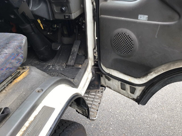 いすゞエルフアルミバン小型（2t・3t）[写真22]