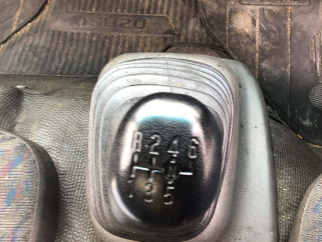 いすゞエルフアルミバン小型（2t・3t）[写真26]