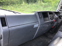 いすゞエルフ平ボディ小型（2t・3t）[写真24]