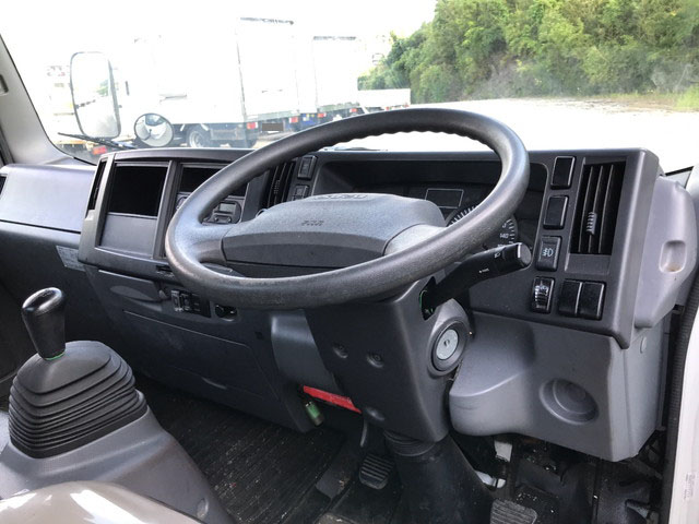 いすゞエルフ平ボディ小型（2t・3t）[写真25]