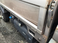 三菱ふそうキャンター平ボディ小型（2t・3t）[写真10]