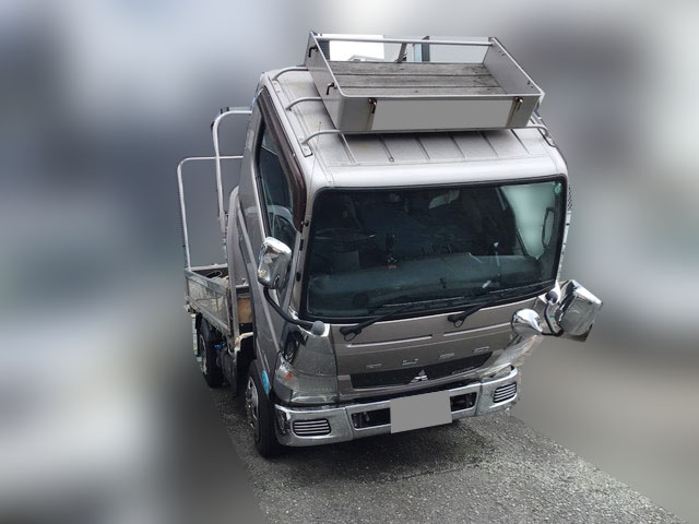 三菱ふそうキャンター平ボディ小型（2t・3t）[写真05]