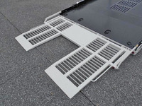 日野デュトロセーフティローダー小型（2t・3t）[写真11]