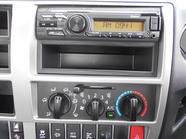 日野デュトロセーフティローダー小型（2t・3t）[写真28]