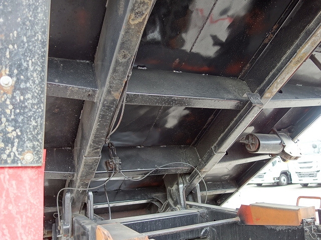 日野プロフィア深ダンプ（土砂禁ダンプ）大型（10t）[写真17]