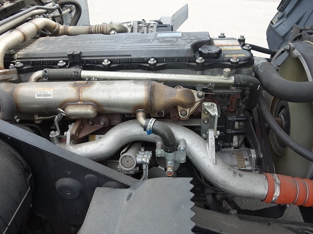 三菱ふそうファイターアルミブロック中型（4t）[写真18]