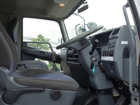 三菱ふそうファイターアルミブロック中型（4t）[写真20]