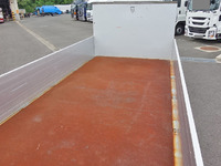 三菱ふそうファイターアルミブロック中型（4t）[写真08]