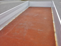 三菱ふそうファイターアルミブロック中型（4t）[写真09]